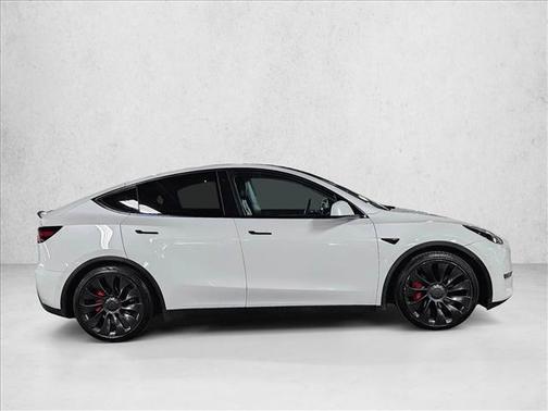 2022 Tesla Model Y Performance Dual Motor All-Wheel Drive