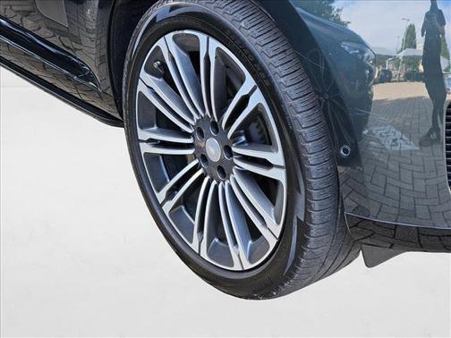 2023 Land Rover Range Rover P400 SE