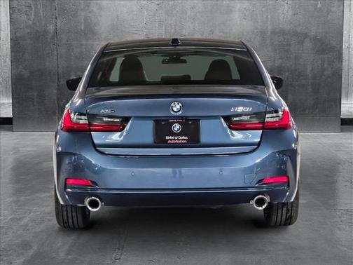 2025 BMW 330 i xDrive