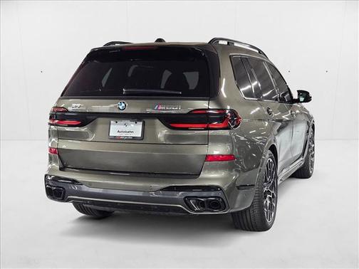 2025 BMW X7 M60i
