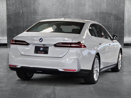 2024 BMW 530 i