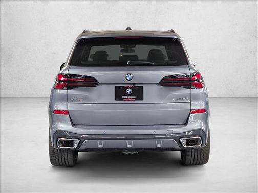 Skyscraper Grey Metallic 2026 BMW X5 xDrive40i