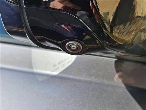 2020 Land Rover Defender 110 SE