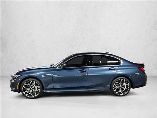 2026 BMW 330 i xDrive