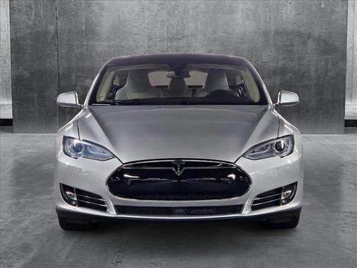 2014 Tesla Model S 85