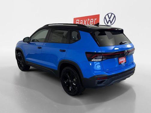 2025 Volkswagen Taos 1.5T SE Black