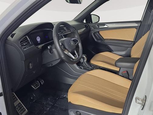 2022 Volkswagen Tiguan 2.0T SE R-Line Black 4MOTION