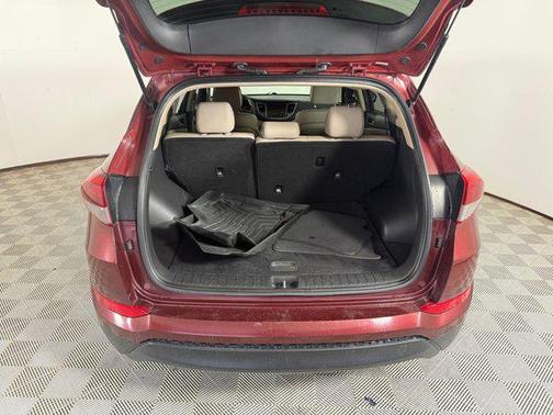 2017 Hyundai TUCSON SE Plus