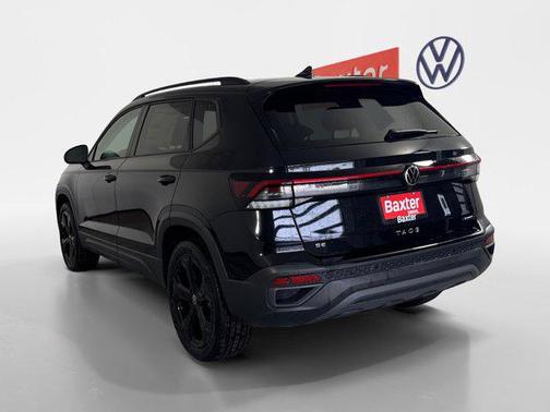 2025 Volkswagen Taos 1.5T SE Black
