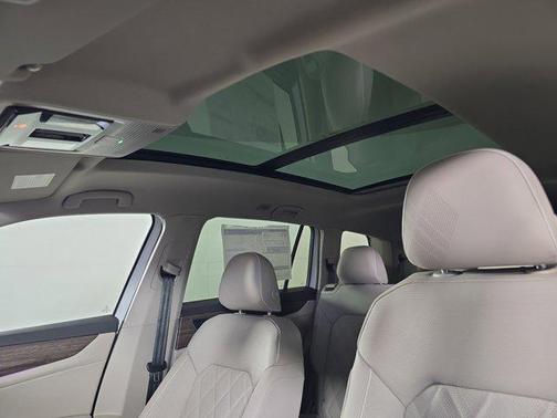 2026 Volkswagen Atlas 2.0T SEL Premium R-Line 4MOTION