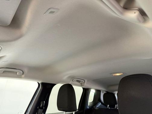 2022 Jeep Renegade Trailhawk