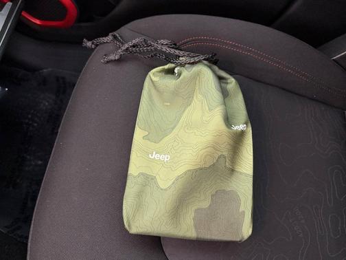 2022 Jeep Renegade Trailhawk