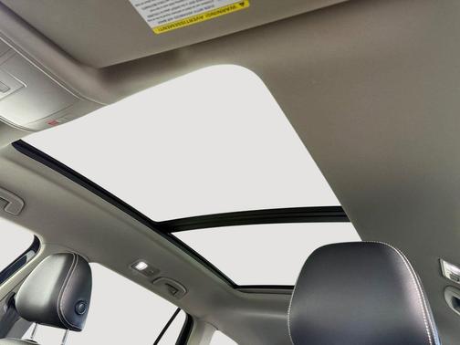 2023 Volkswagen Atlas 2.0T SE w/Technology 4MOTION