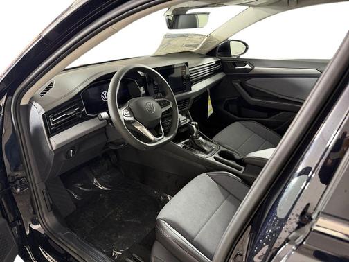 2026 Volkswagen Jetta 1.4T SE