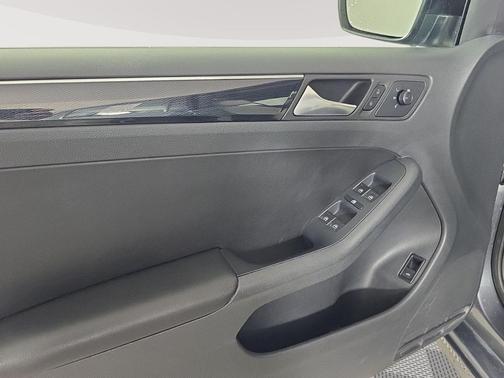 2015 Volkswagen Jetta 1.8T Sport