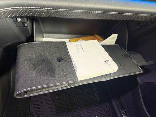 2025 Volkswagen Atlas 2.0T SEL Premium R-Line 4MOTION