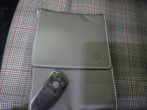 2024 Volkswagen Golf GTI 2.0T S DSG