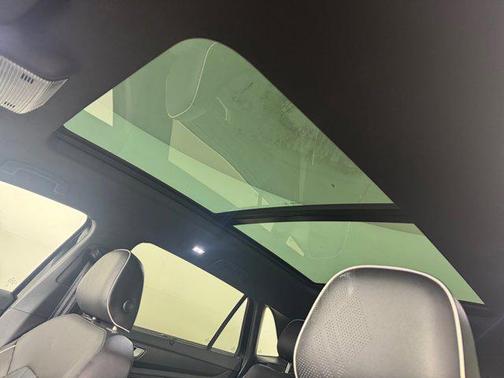 2025 Volkswagen Atlas Cross Sport 2.0T SEL Premium