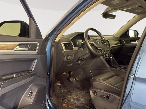 2019 Volkswagen Atlas 3.6L SEL Premium