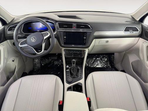 2024 Volkswagen Tiguan 2.0T SE 4MOTION