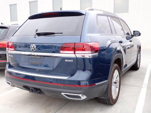 Photo 5 of 15 of 2021 Volkswagen Atlas 3.6 V6 SEL