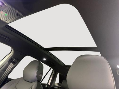 2026 Volkswagen Tiguan 2.0T SE R-Line Black 4MOTION