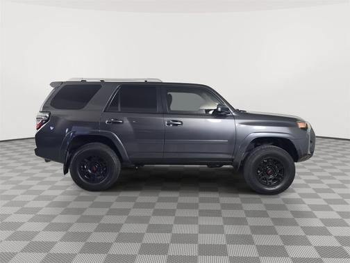 Magnetic Gray Metallic 2016 Toyota 4Runner SR5
