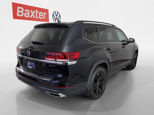 2023 Volkswagen Atlas 2.0T SE w/Technology 4MOTION