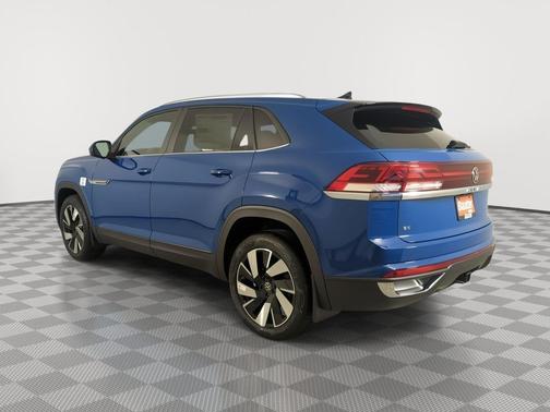2025 Volkswagen Atlas Cross Sport 2.0T SE w/Technology 4MOTION