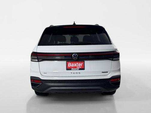 2025 Volkswagen Taos 1.5T SE Black