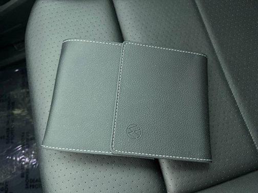 2023 Volkswagen Atlas 2.0T SE w/Technology 4MOTION