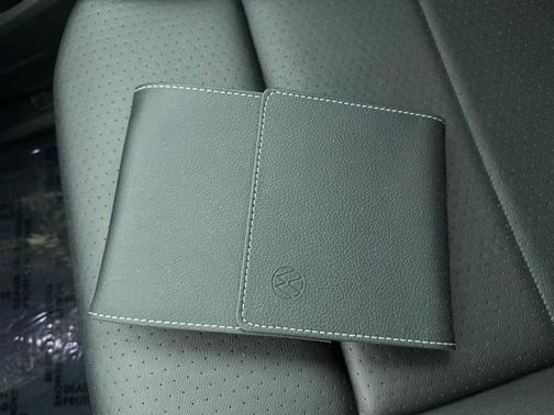 2023 Volkswagen Atlas 2.0T SE w/Technology 4MOTION