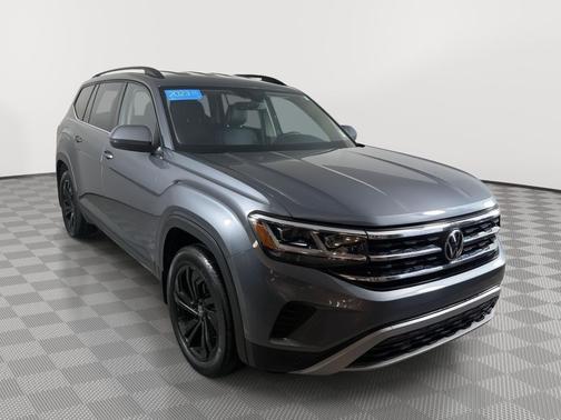2023 Volkswagen Atlas 2.0T SE w/Technology 4MOTION