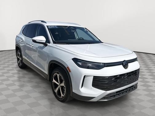 2025 Volkswagen Tiguan 2.0T SE 4MOTION