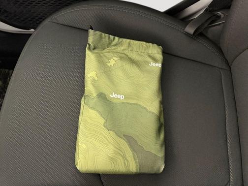 2022 Jeep Gladiator Altitude 4x4