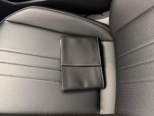 2022 Volkswagen Tiguan 2.0T SE R-Line Black 4MOTION