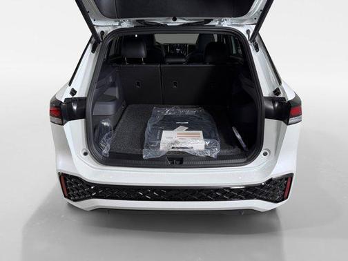 2026 Volkswagen Tiguan 2.0T SE R-Line Black 4MOTION