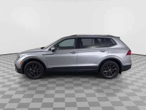 2024 Volkswagen Tiguan 2.0T SE 4MOTION