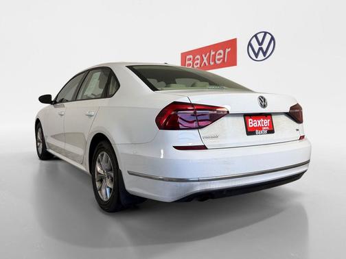 2018 Volkswagen Passat 2.0T S