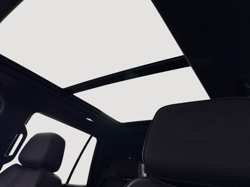 2025 Chevrolet Tahoe 4WD RST