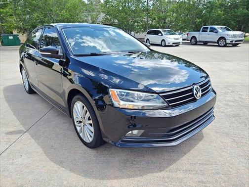 2015 Volkswagen Jetta Auto SE w/Connectivity/Navigation