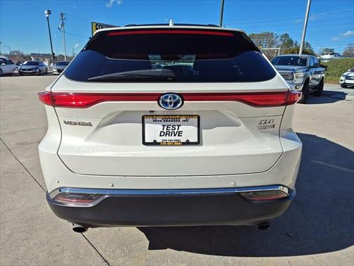 2022 Toyota Venza XLE