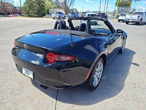 2016 Mazda MX-5 Miata Sport