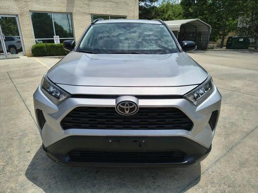 Silver Sky Metallic 2020 Toyota RAV4 LE
