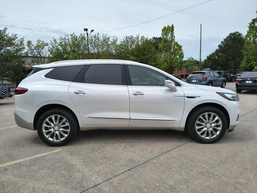 White Frost Tricoat 2018 Buick Enclave Premium