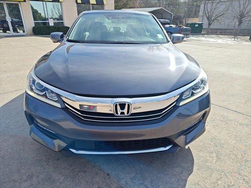 2017 Honda Accord EX-L w/Navigation & Honda Sensing