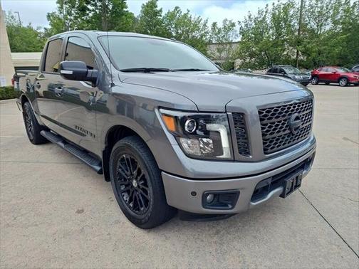2019 Nissan Titan SV