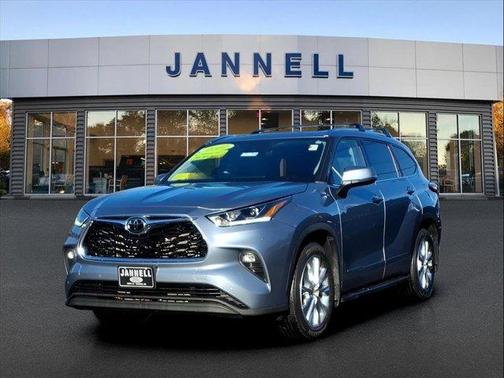 2022 Toyota Highlander Limited