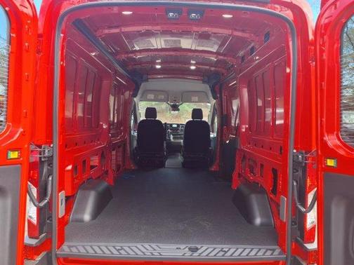 2025 Ford Transit-250 148 WB Medium Roof Cargo