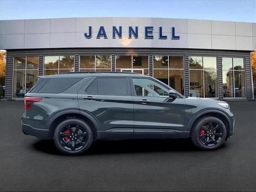 2024 Ford Explorer ST